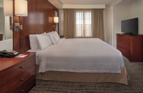 Sterling Hotel | Residence Inn by Marriott Dulles Airport At Dulles 28 Centre
