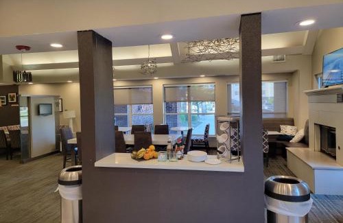 Wayne Hotel | Residence Inn Indianapolis Airport