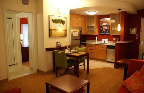Level Green Hotel | Residence Inn Pittsburgh Monroeville/Wilkins Township