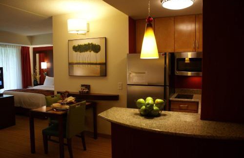 Level Green Hotel | Residence Inn Pittsburgh Monroeville/Wilkins Township