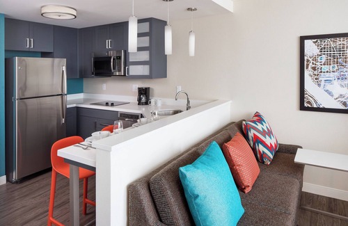 Navy Yard Hotel | Residence Inn Washington Capitol Hill/Navy Yard