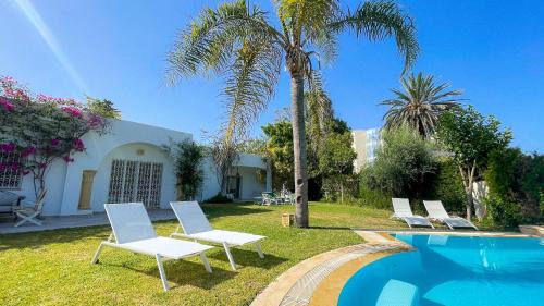 Mrezga Villa | Residence Jannet: Oasis pour 16 en bord de mer