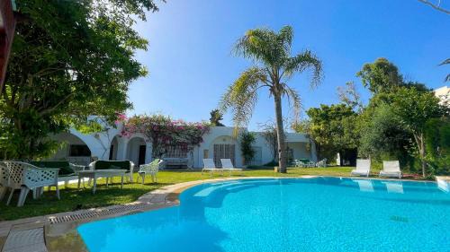 Mrezga Villa | Residence Jannet: Oasis pour 16 en bord de mer