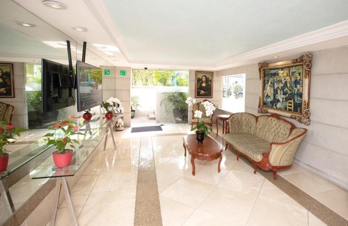 Polanco Apartment | Residence L´Heritage Aristóteles 140 by BlueBay
