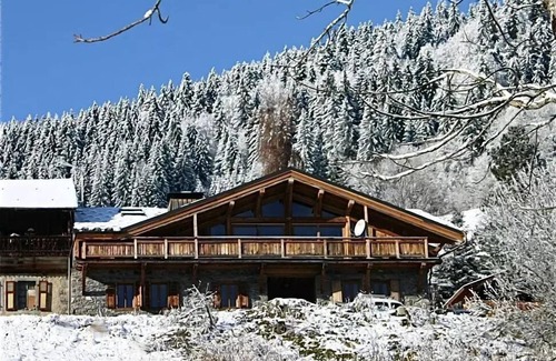 La Cote-d'Arbroz Ski Chalet | Residence La Ferme De Marie - Near Morzine, old renovated farmhouse