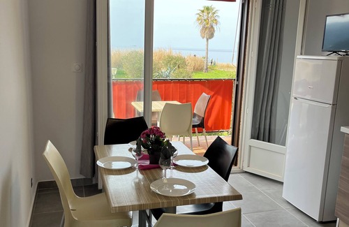 Residences du Golfe de Lava Apartment | Residence lava plage. Facing the sea