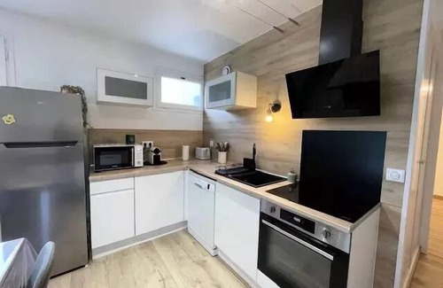 Cadeilhan-Trachere Apartment | Residence Le Palos - Close to the apartment center 6 people at the Residence PALOS A/62