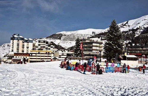 Eaux-Bonnes Apartment | Residence LE PORTILLO Swimming pool - 3 Rooms for 10 People
