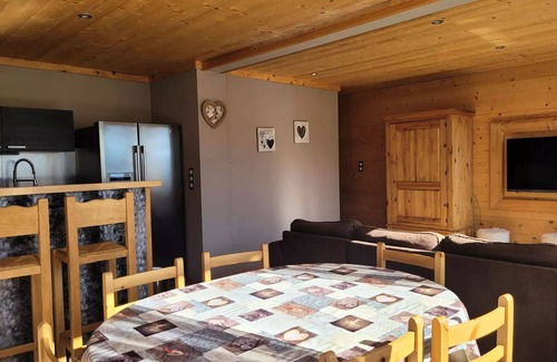 Pra Loup Apartment | Residence Lou Rouchas - Fully renovated 3P apartment at the entrance of Pra Loup station, shuttle next to the residence