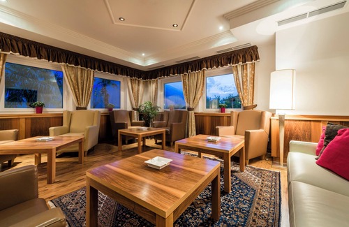 Silandro Bed & Breakfast | Residence Mathilda in the Vinschgau apple orchard - Refined & simple