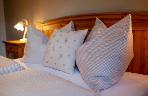 Vandoies Apartment | Residence Obermoarhof - Family Apartments with Pool & Playground