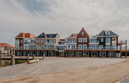 Colijnsplaat Apartment | Residence Oude Haven Suite 1 - With terrace