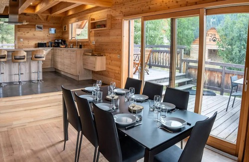 Les Orres Ski Chalet | Residence Pramouton - Beautiful chalet with large areas of conviviality