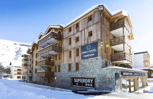 Les Deux Alpes Apartment | Residence Terresens Neige et Soleil - 3 Room Apartment + 2 Cabins 8/10 people