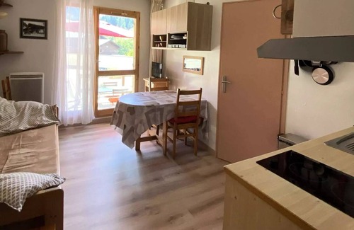 Areches Apartment | Residence Val Blanc 2 - Apartment 6 people - Village centre near ski lifts