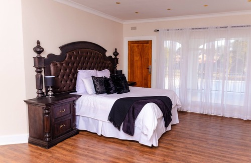 Harare East Cabin | Residences 747 Brooke Lodge, Your Home Away From Home Under the African Sun
