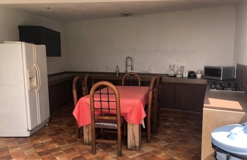 Jiutepec House | Residencia con Jardín y Alberca, Capacidad 41 huéspedes/10 habitaciones con baño