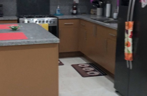 Residencial ROMANA House | Residencia Maria- House with hot water, pool ,bedrooms and 3 bathrooms
