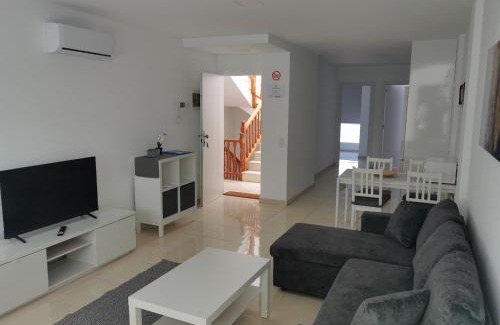 Vecindario Apartment | Residencial Amber II - Apartamento nuevo, amplio y cómodo