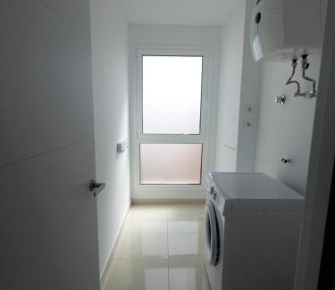 Vecindario Apartment | Residencial Amber III - Apartamento nuevo, amplio y cómodo