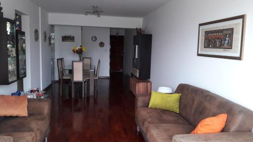 Country Club Apartment | Residencial Pershing - Limite San Isidro