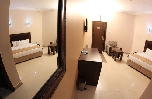 Ogbunike Hotel | Residency Hotel Leophine House