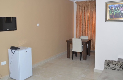 Ogbunike Hotel | Residency Hotel Leophine House