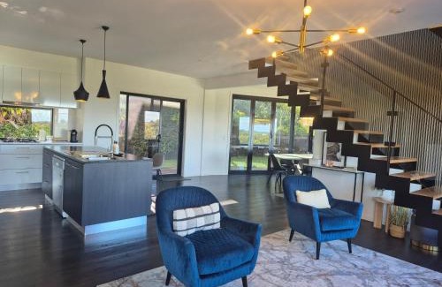 Coffs Harbour House | RESIDENTIAL 4 BEDROOM House