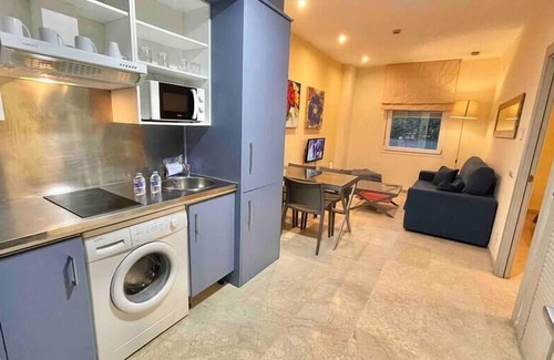 Bormujos Apartment | Residential ApartRoom® with pool, parking, wifi