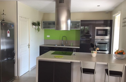 Cabrieres-d'Avignon House | Residential villa with spa 5 minutes from Gordes