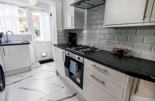 Seven Kings House | Residential Shelters