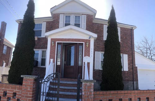 West Codman Hill - West Lower Mills House | Residential vacation home in Boston.