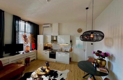 Hengelo Apartment | Residentie de Eikhof