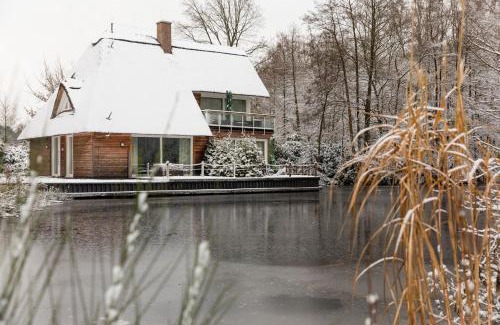 Bad Zwischenahn Apartment | Residenz - Waldspaziergang - Terrasse - Sauna - Parkplatz