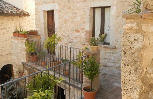 Precetto House | Residenza di Paese Castello del Poggio