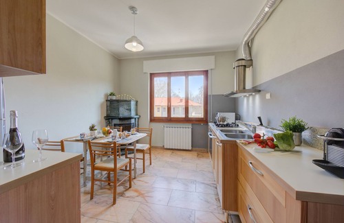 Ispra Apartment | Residenza Il Parco Family Retreat, Ispra, Italy
