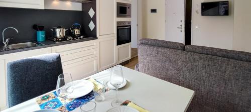 Arona Apartment | Residenza La Ruota Geranio