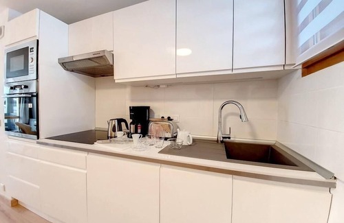 Saint-Martin-de-Belleville Apartment | Resort center, 5th floor, view mountain, balcony, tv, ski locker, 46m², Saint Martin de Belleville