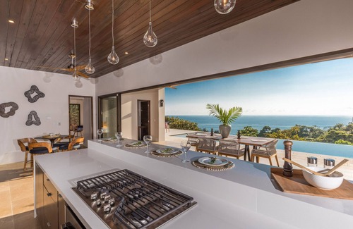 Uvita Villa | RESOL: Secluded Ocean-view Jungle Villa