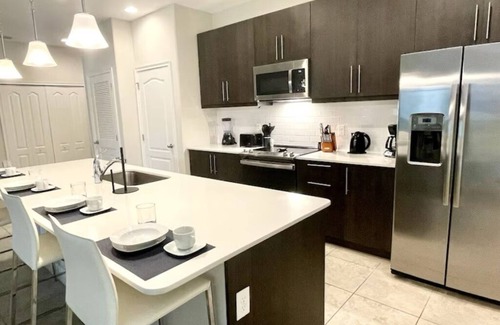 Haines City Villa | Resort 4 bedroom home, private pool/WIFI/BBQ inc