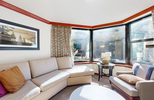 Olympic Valley Apartment | Resort at Squaw Creek's 521 & 523