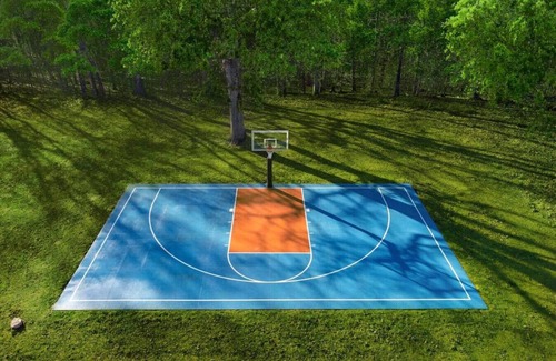 Logan Apartment | Resort backyard | Pool | Game Room | Basketball