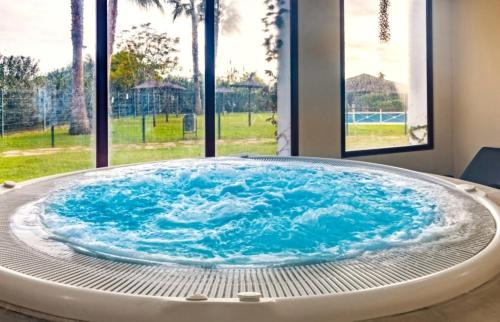 New Golden Mile Apartment | Resort Botánica Spa, Piscina, Gym y cerca Marbella