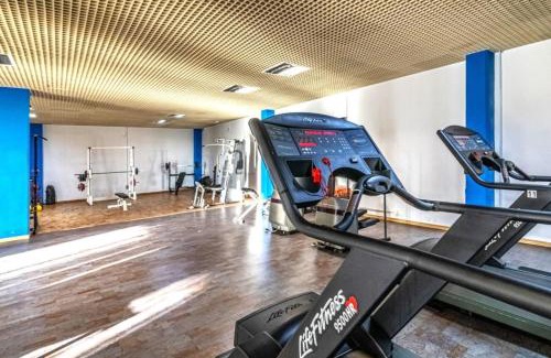 New Golden Mile Apartment | Resort Botánica Spa, Piscina, Gym y cerca Marbella