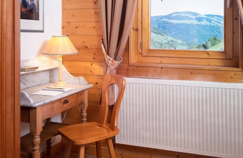 Areches Apartment | Resort center, 2nd floor, parking, tv, 44m², Arêches-Beaufort