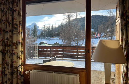 Pra Loup Apartment | Resort center, 75m², large charming apartment, large south-facing terrace with open views