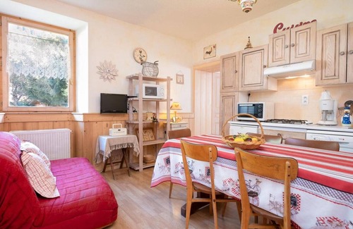 Areches Apartment | Resort center, parking, tv, 47m², Arêches-Beaufort