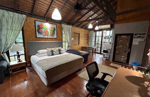 Kampung Kuala Kenas Hotel | Resort D'Rumah Bonda River View