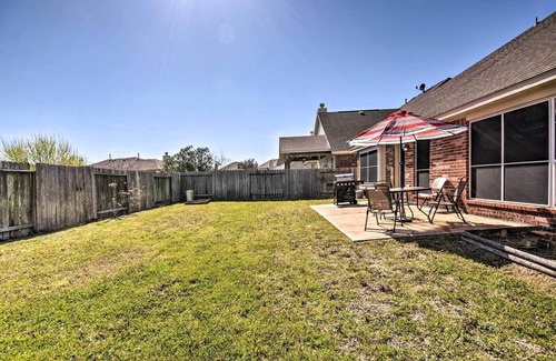 Katy House | Resort Family Gem w/Grill; Right off I-10!