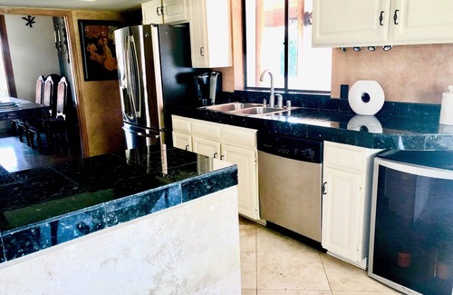 South Scottsdale House | Resort Home! In the heart of Scottsdale 85258 Sleeps 10